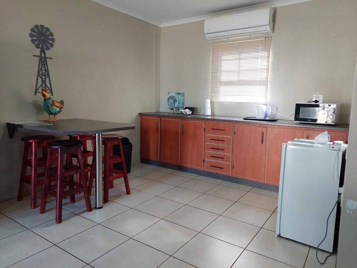 Pro Plants Accommodation 金伯利 外观 照片